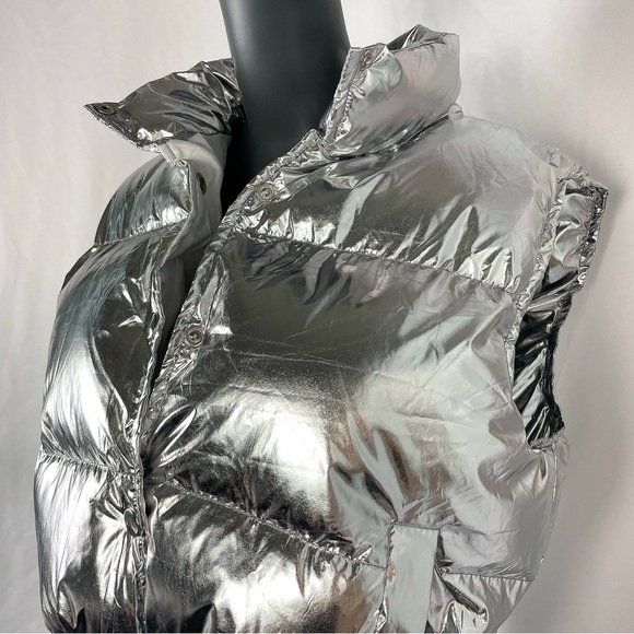 Modern Mirror Tin Foiled Puffer Vest - Picture 4 of 8